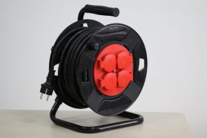 [GM10292] Enrollacable  | 5% a partir de 2 o más | 25m (3 x 2.5mm) 4 t con protección CON TAPA IP44
